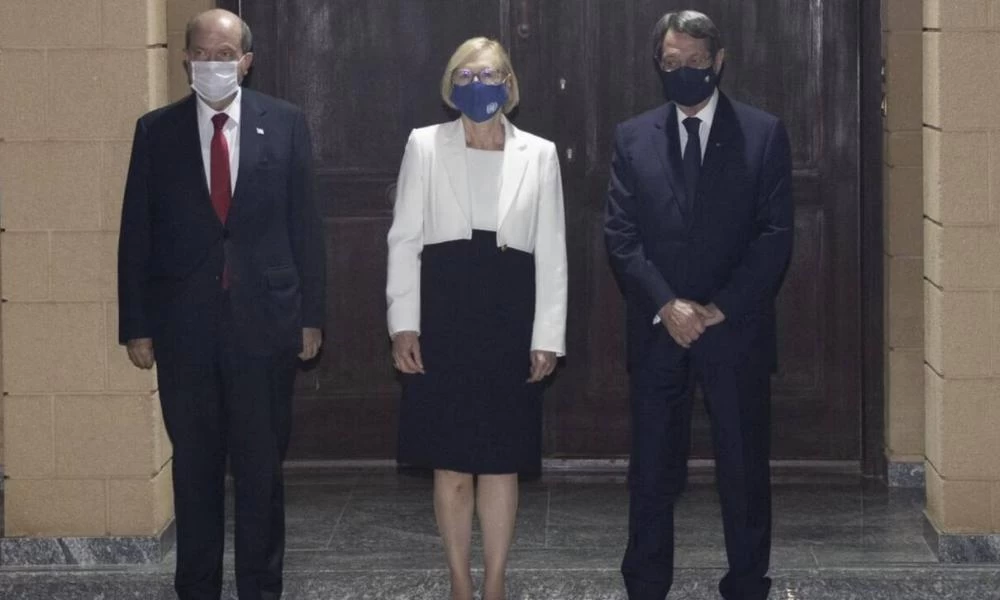 Κυπριακό: Συνάντηση Αναστασιάδη-Τατάρ - Συμφωνία για άτυπη πενταμερή